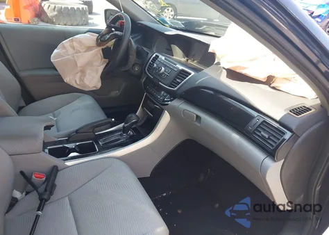 2017 Honda Accord Lx z USA, uszkodzony, nr VIN 1HGCR2F37HA066763